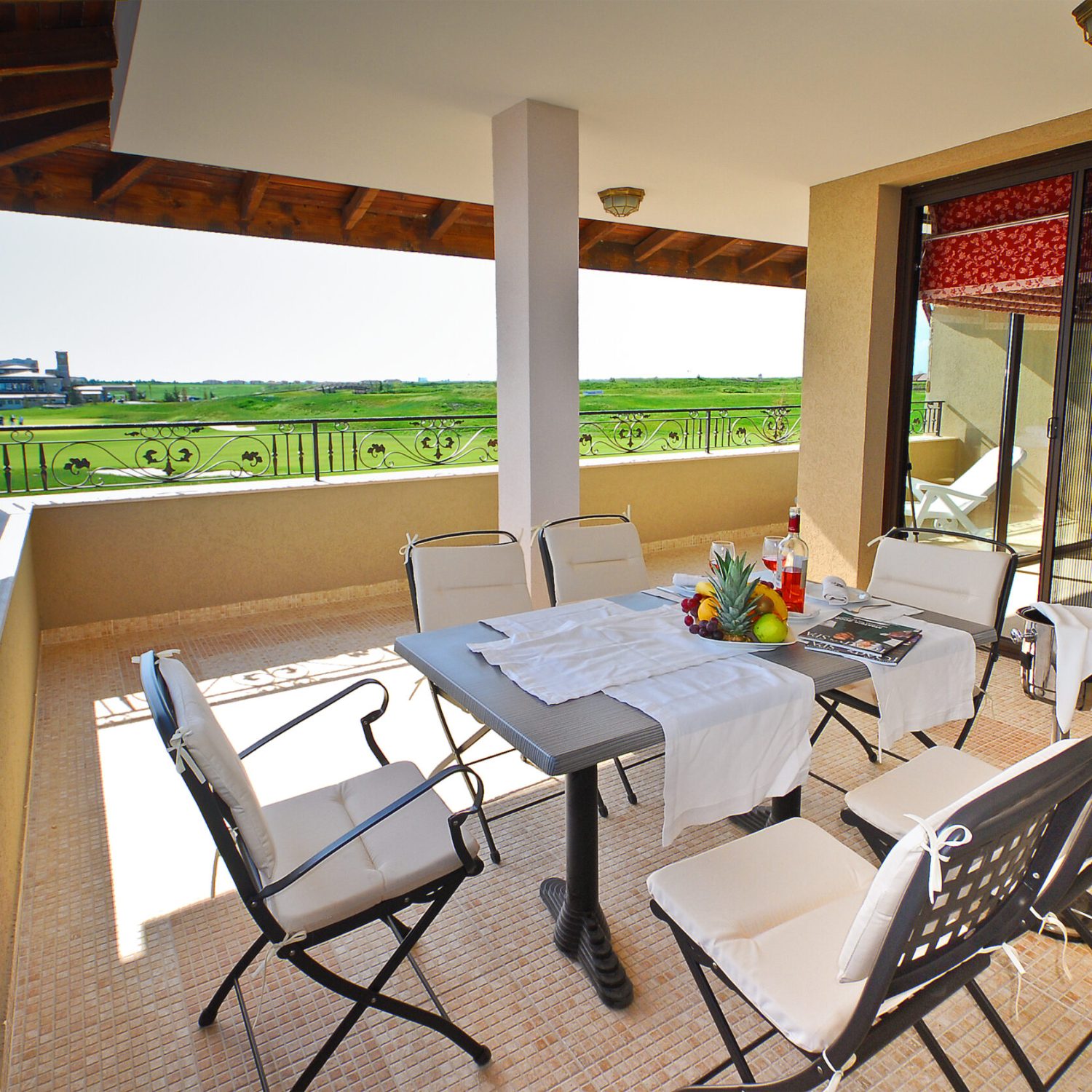 CR suite terrace